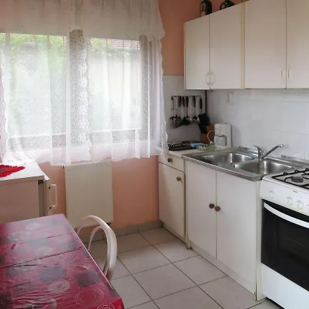 Holiday Remete - Maf135 Balatonmariafurdo